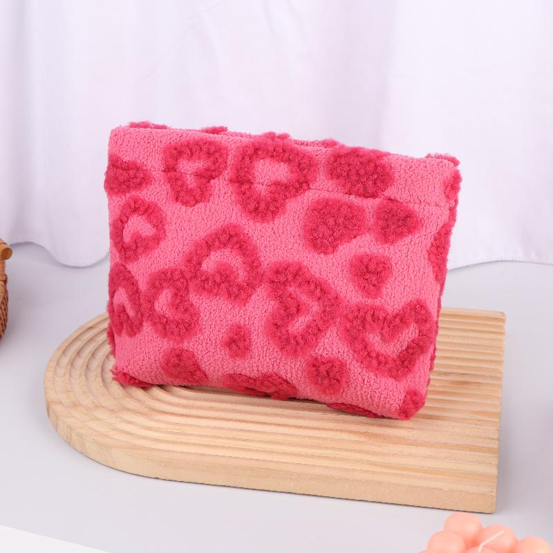 Plush Cute Love Makeup Bag Portable Skincare Product Lipstick Storage Bag Hand-Held Inner Bag Korean Brush Pencil Cases