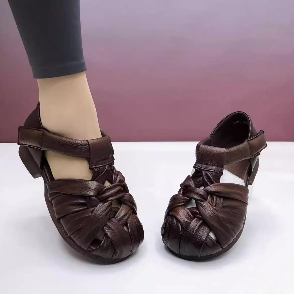 Fashion Shoes Breathable All-Match Female Sandal 2025 Women's Girls Real Comfort Retro New Summer Flat Closed Scandals Casual Genuine Le