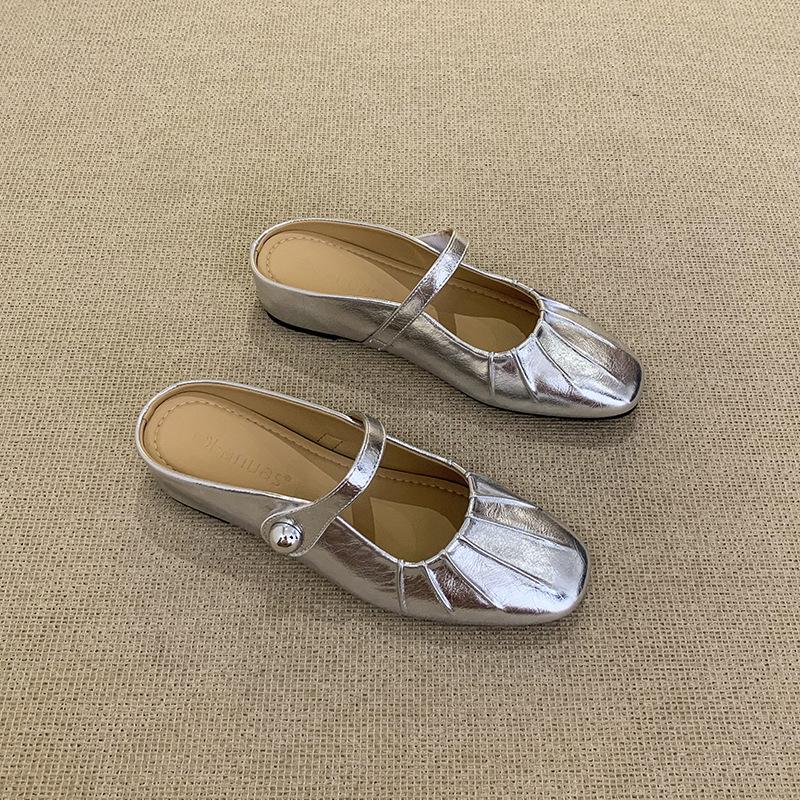 

Сандалии на плоской подошве Мэри Джейн с сумкой на носке полушлепки женская обувь носить 2025 новые популярные серебристые туфли-лодочки 40