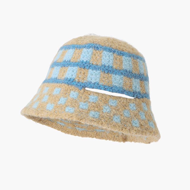 New Autumn and Winter Hats for Women Fashion Plaid Knitted Wool Hats In Winter Warm Face Showing Little Fisherman Hat Bag Hat Trendy