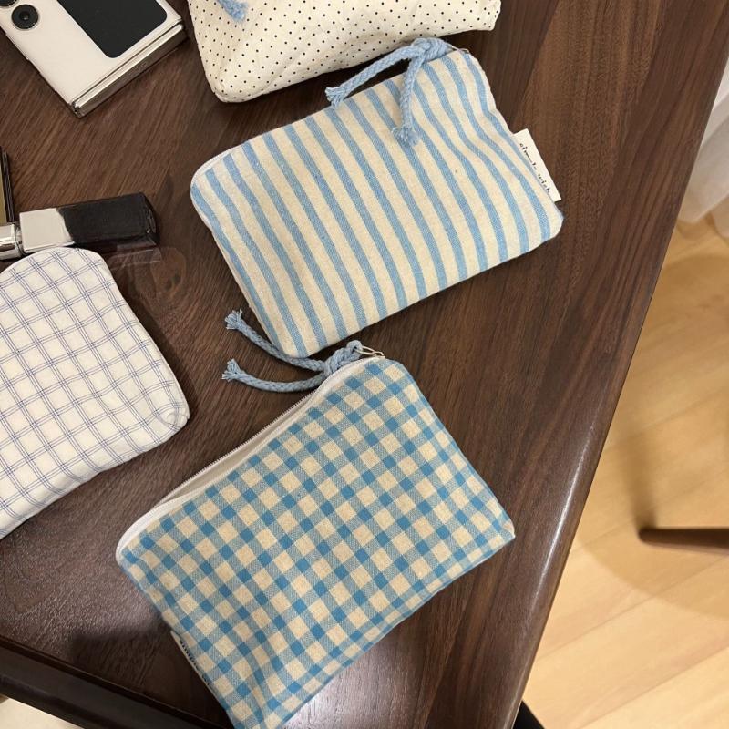 Portable Women Makeup Bag Blue Plaid Cosmetic Organizer Cute Wallet Mini Lipstick Storage Purse