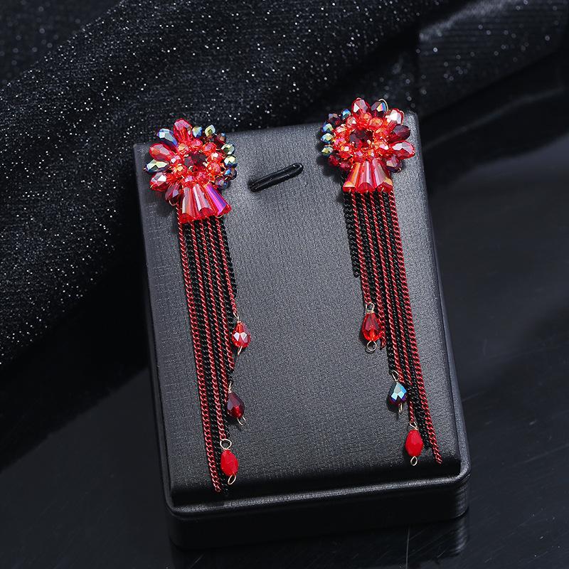 Retro exquisite light luxury bohemian crystal fringed stud earrings female simple temperament long personalized earrings ear jewelry