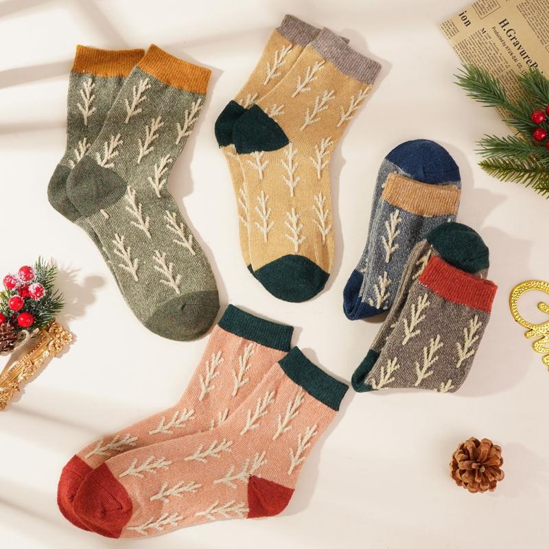 Fashion Color Contrast Women's Christmas Tree Wool Socks Autumn Winter Japanese Vintage Thickened Warm Soft Comfortable Socks