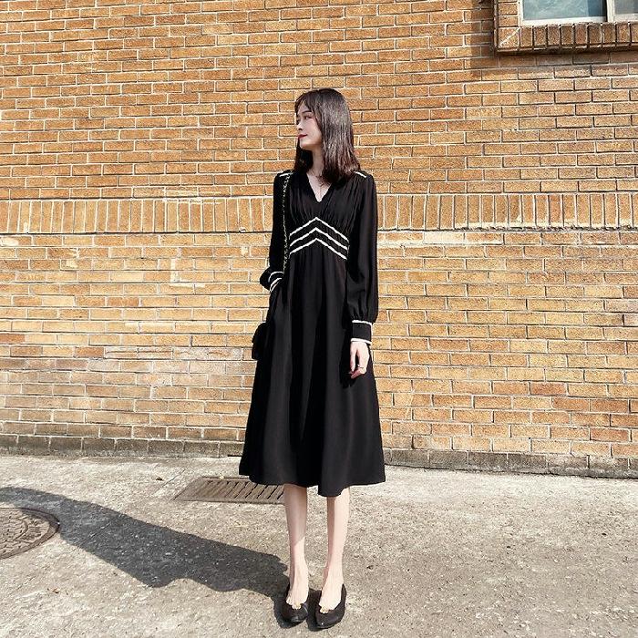 Spring Hepburn Style Black Midi Skirt Waist Slimming Black Skirt French Retro Long Sleeve Dress Women