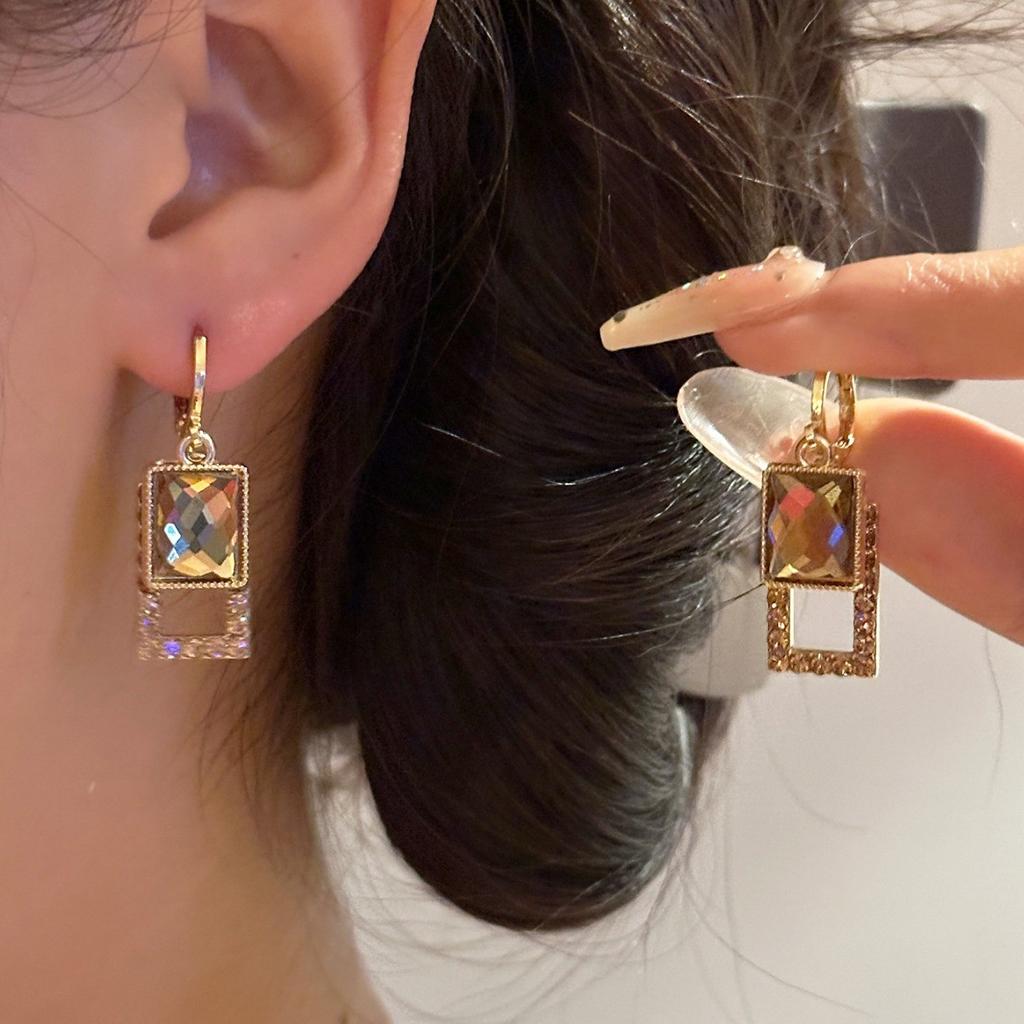 Silver Needle Korean Fashion Zircon Drop Earrings For Women Jewelry Trending New Luxury Vintage Gold Color Earrings
