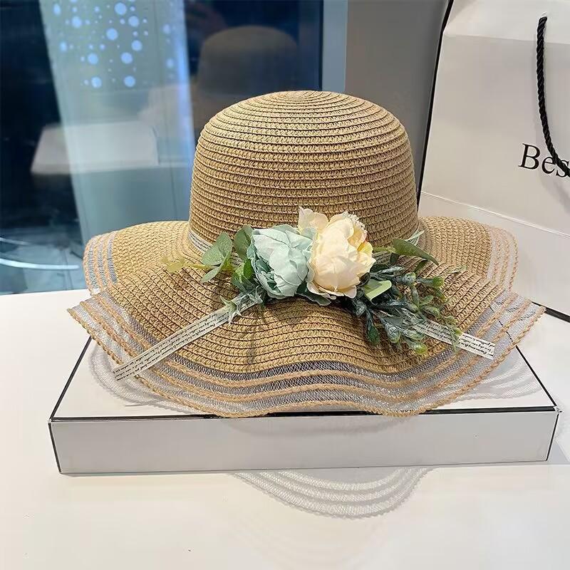 Early spring new beach travel sunscreen hat fashionable flower summer UV protection sunshade straw hat