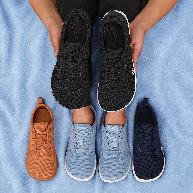 Fashion Men Casual Flat Shoes with Slip On Design Lightweight Walking Shoes Large Size Simple and Comfortable Soft Sports Shoes Women