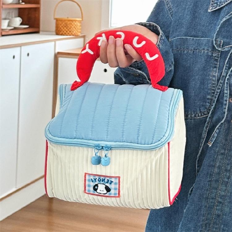 Lightweight Travel Friendly Makeup Bag With Spacious Interior Cosmetic Bag Suitable For Fashion Enthusiasts And Students
