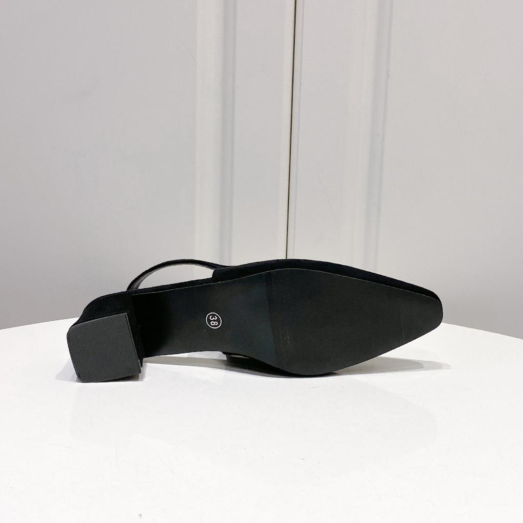 Feenwind-Taschenkopf-Sandalen Damen mittlerer dicker Absatz mit Rock einfacher Riemen leer spitz einzelne Schuhe neu Frühling und Sommer