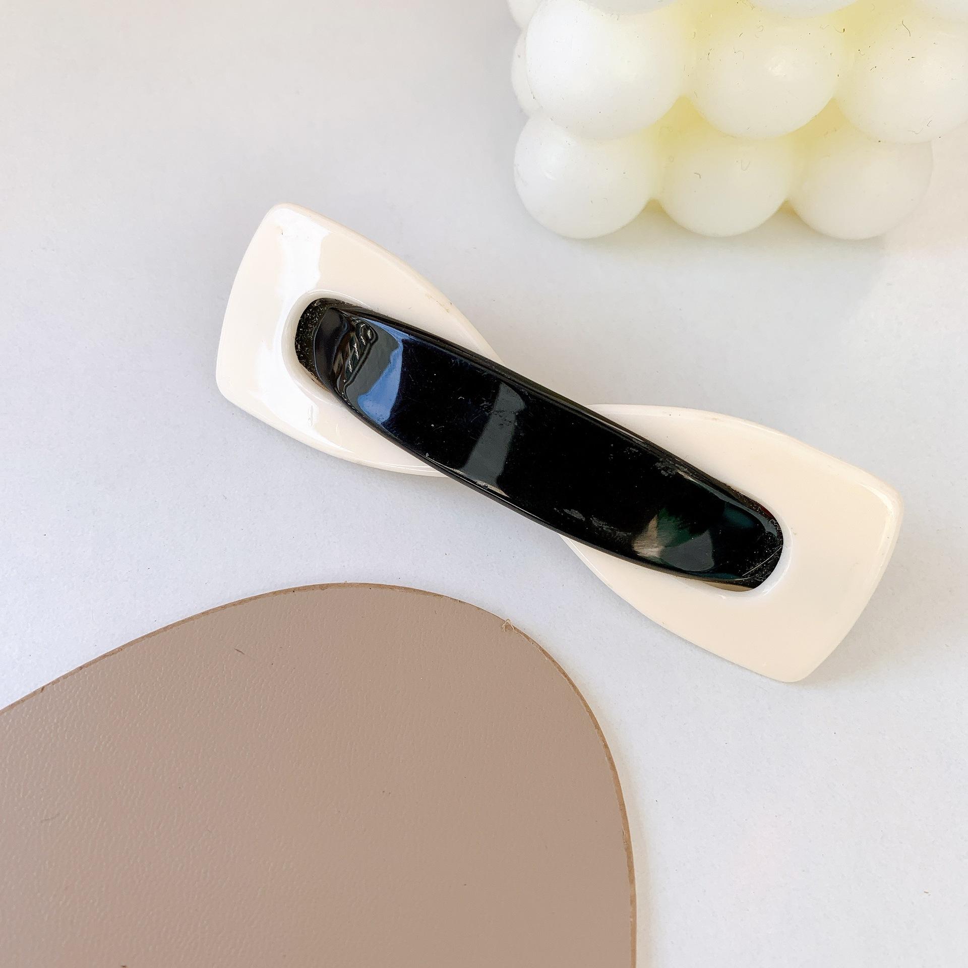 

Новая корейская мода Простые заколки-клипсы Весенние аксессуары для волос Форма бабочки Черно-белые Заколка-клипса Заколка для хвостика Заколки Barrettes