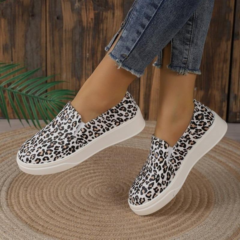 Leopard Print Large Size Canvas Shoes Women's Autumn New Casual Flat One-pedal Lazy Shoes