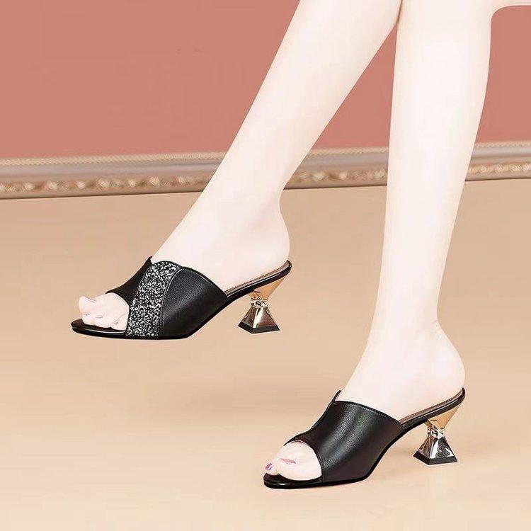 French Niche Thick-heeled Slippers Sandals Women's Versatile Temperament Rhinestone High-heeled Cool Slippers Women's Summer Wear One-word Drag Women