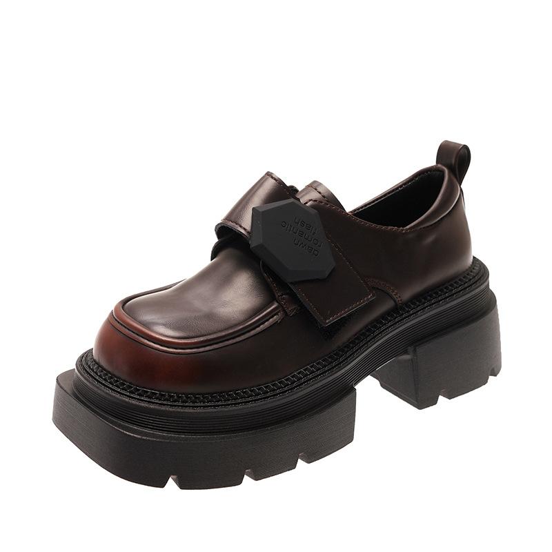 

Ретро-лоферы на платформе женские 2025 осень новые липучки толстый каблук круглый носок универсальные модные британские маленькие кожаные туфли 35 коричневый