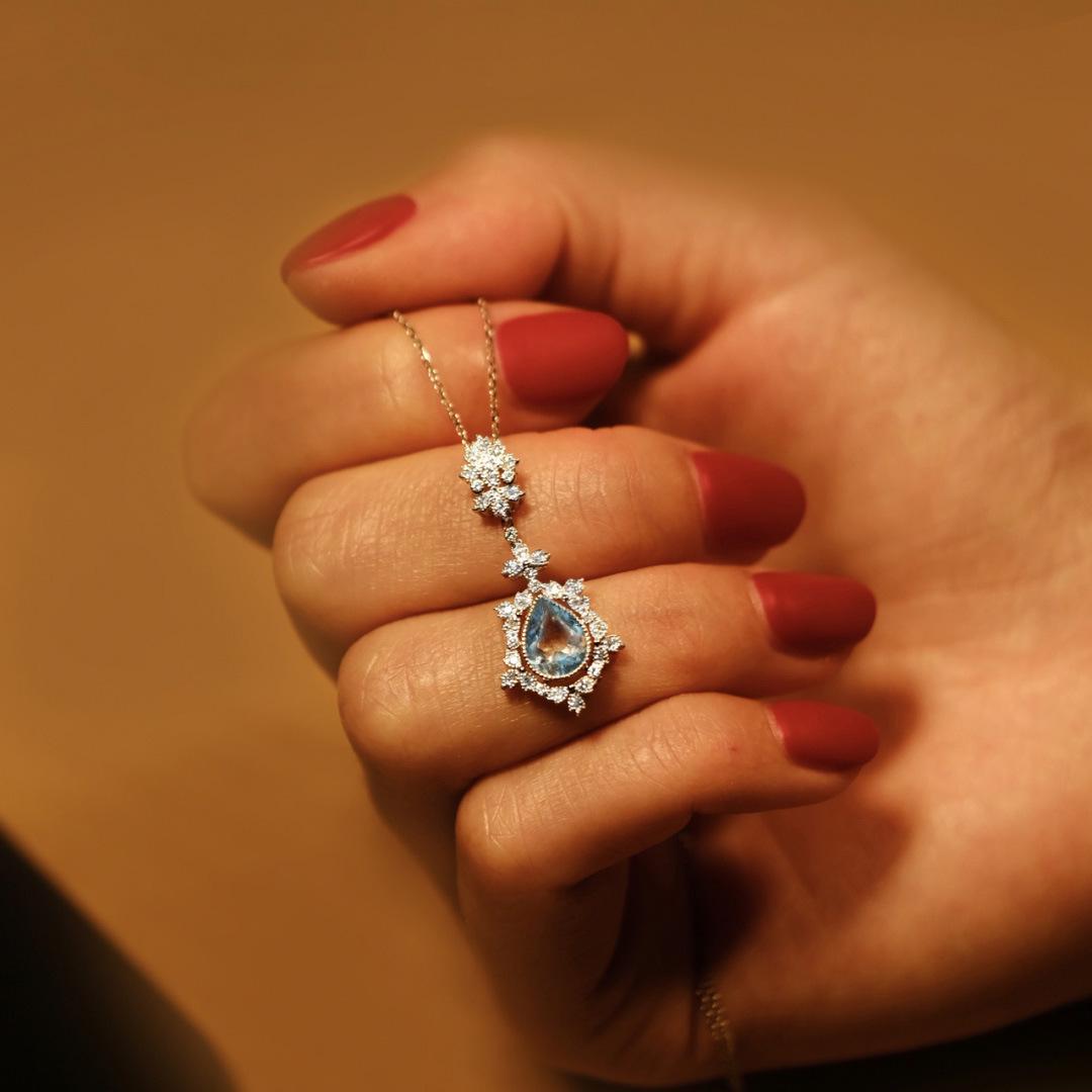 

Aquamarine Sterling Silver Necklace for Women - Light Luxury Clavicle Chain, 2021 Trendy Design