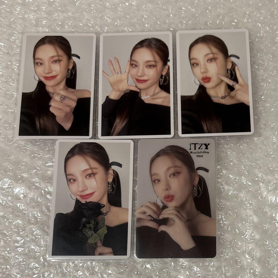 

[USED] itzy trading cards