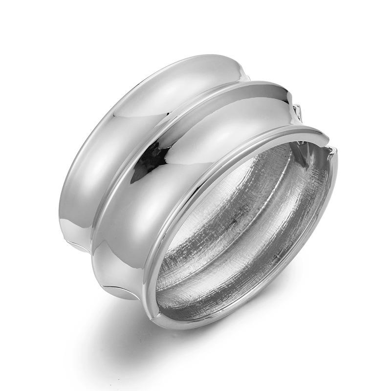 

Блестящий браслет из цинкового сплава в преувеличенном стиле для женщин - Классическая европейская и американская модная бижутерия