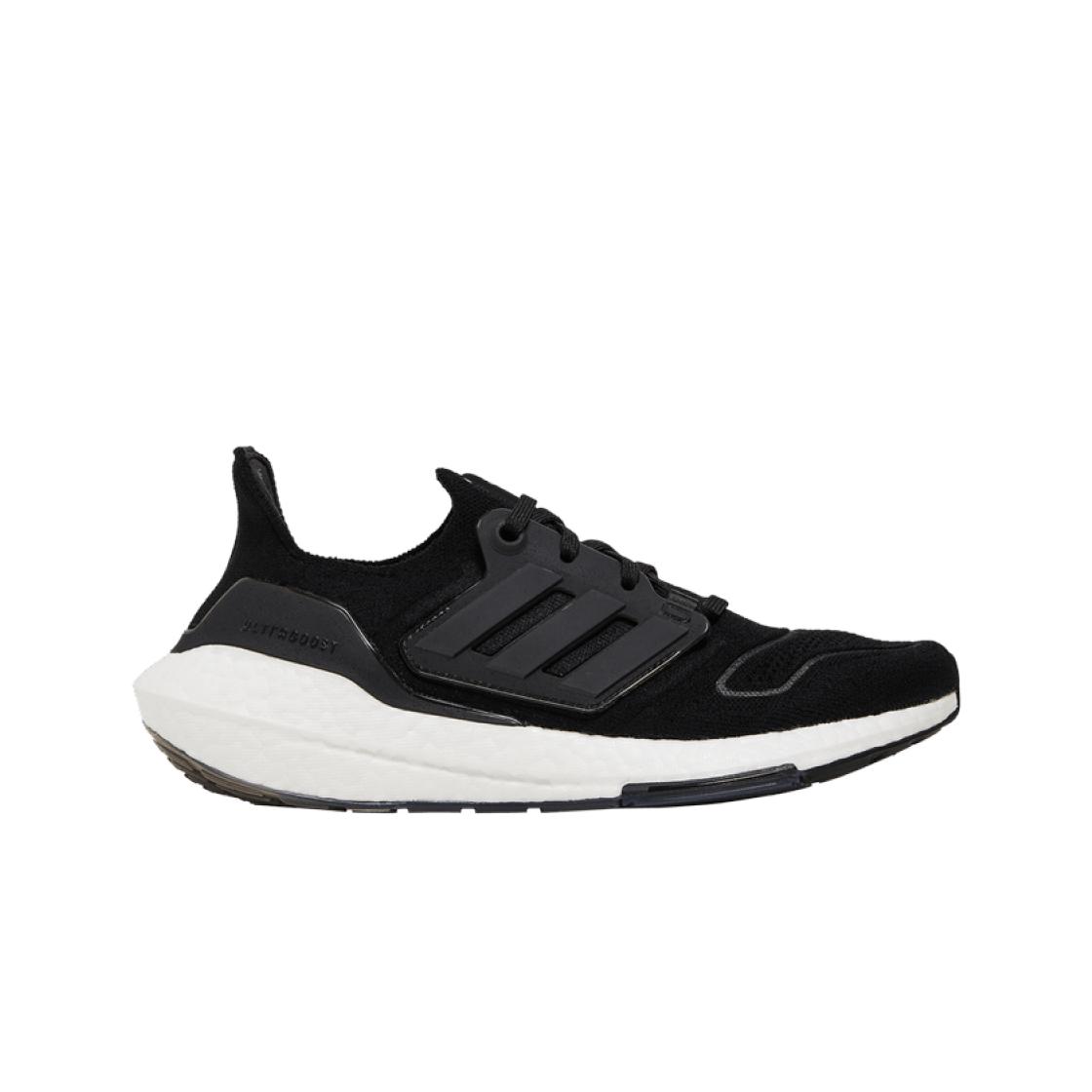 

Женские кроссовки Adidas UltraBoost 22 Black White GX5591