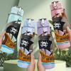 1pz Nave a Vela Pirata in Legno Vintage 750ml Bottiglia d'Acqua in Plastica Colorata Tappo Flip con Cannuccia Anti-perdita Per Sport Ufficio Uso Domestico