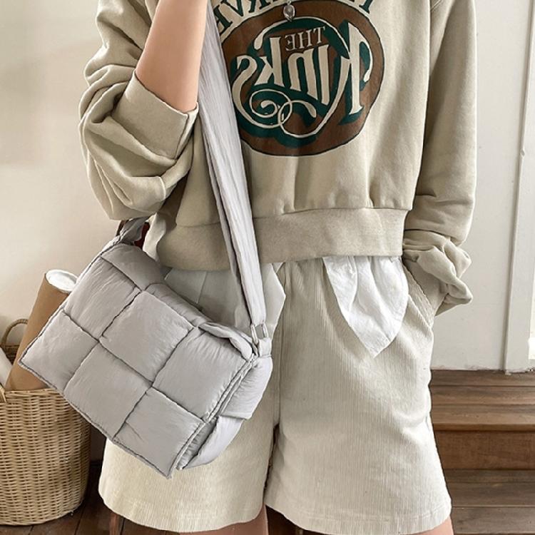 Contemporary Cotton Space HandbagsLarge Puffer Woven Shoulder Bag for Women