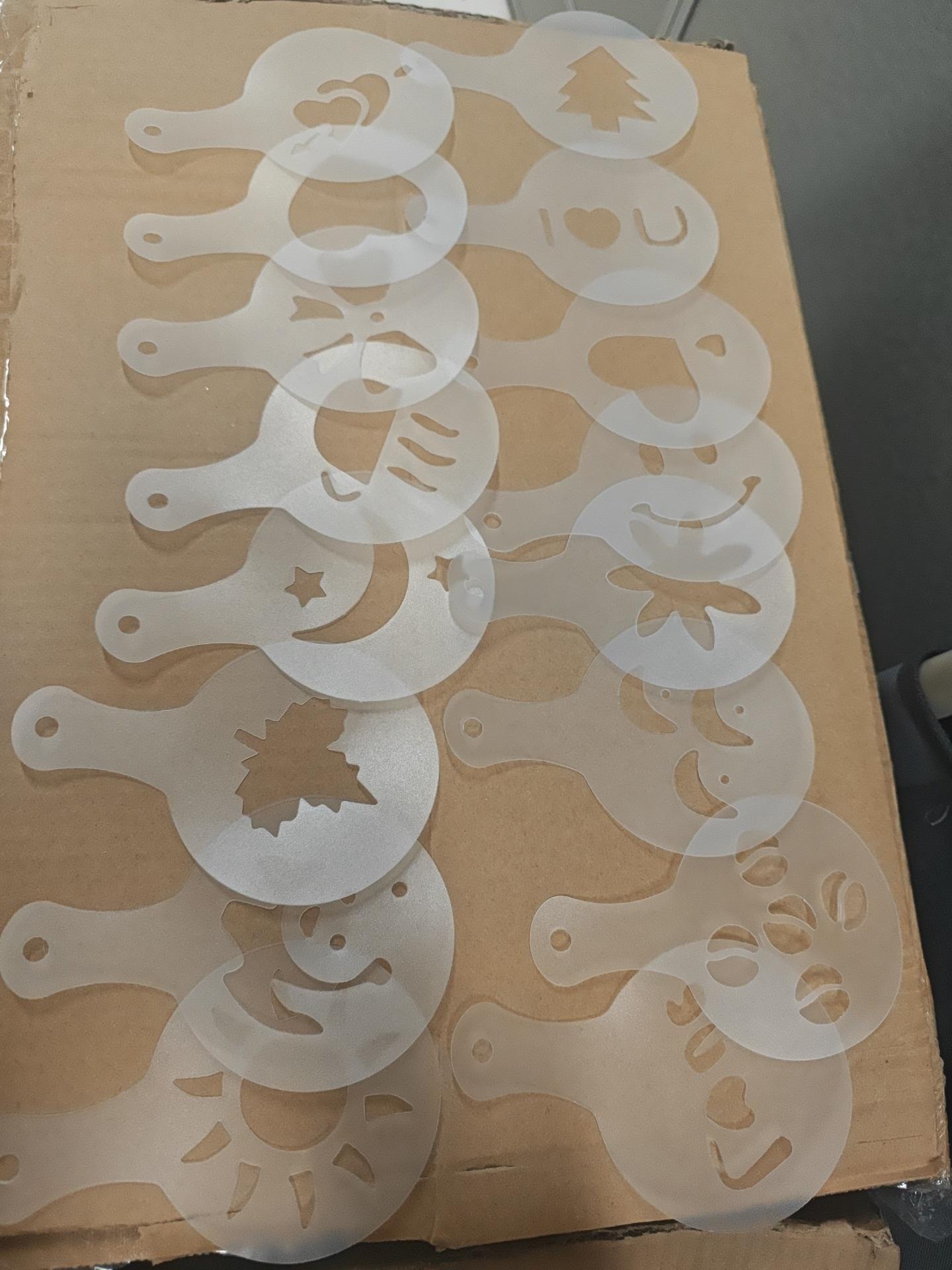 

Набор для латте-арта 23 шт. Кувшин для вспенивания молока из нержавеющей стали 350 мл с мерной шкалой, 16 трафаретов для украшения кофе 12 23pcs Set