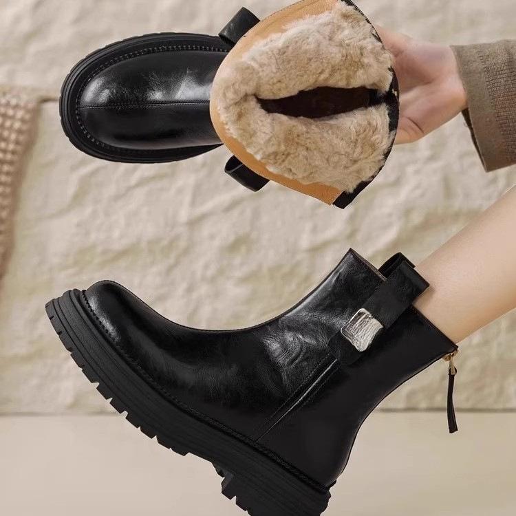 2026 Herbst- und Wintersaison neue Damenschuhe mit mittlerem Schaft, lässige Metallschließe und Plüsch, dicke Sohle, Gummi, Mode, schlanke Stiefel