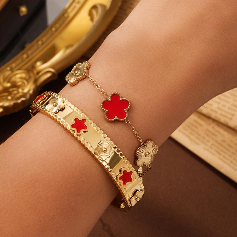 Classical Luxury Five-leaf Flower Decorative Stainless Steel Bracelets Suitable For Daily Travel And Fashion Zircon