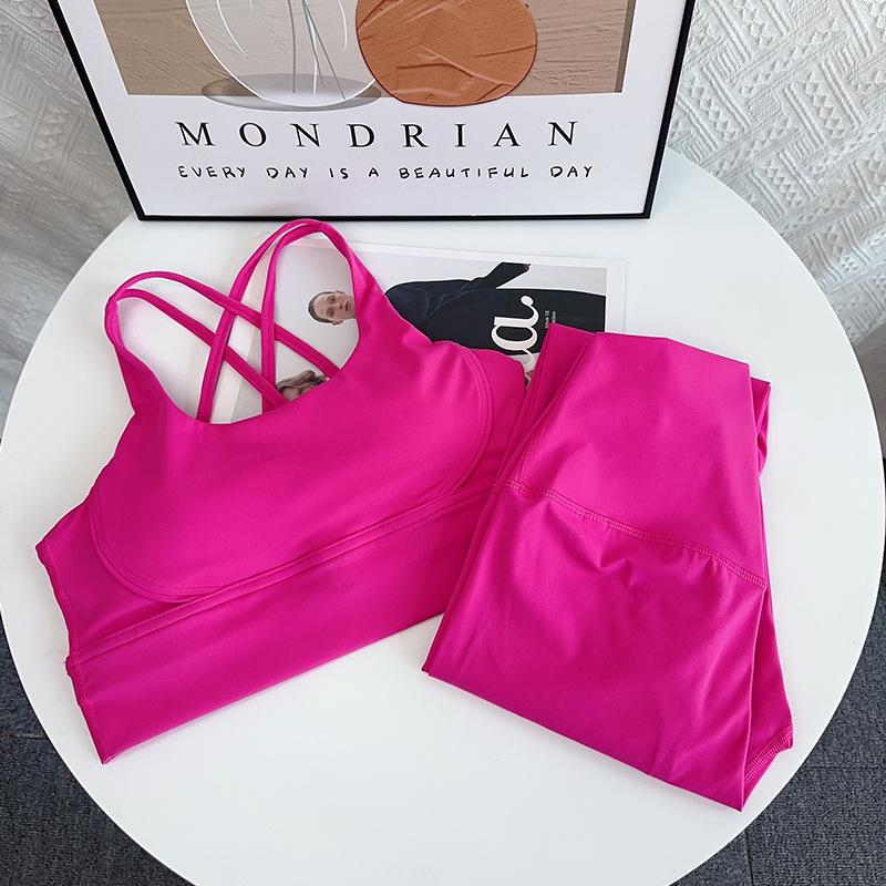 

Европейская и американская мода Кросс-спортивный бюстгальтер и комплект для йоги с высокой талией для женщин Large