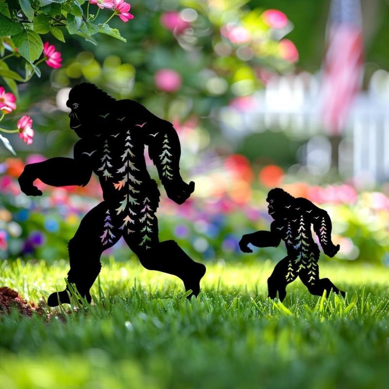 Bigfoot Yard Decor for Outside, Black Metal Sasquatch Decorative Garden Stakes, Bigfoot Silhouette Garden Decor Art, Big Foot Sasquatch Gifts