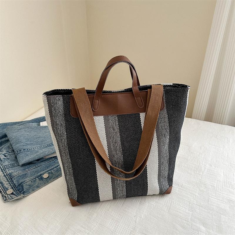 Contrasting Color Striped Tote Bag Women's Winter New Commute Large Capacity Casual Versatile Personalized Shoulder Bag