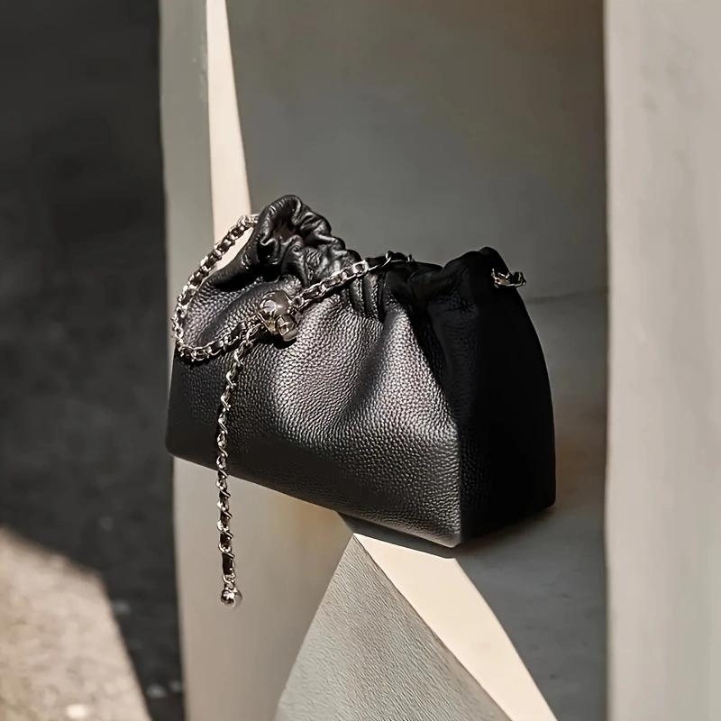 Ladies' Crossbody Bag, Lightweight Cloud Bag, Can Be Easily Held In Hand, Adjustable Shoulder Strap, Practical for Daily Use.