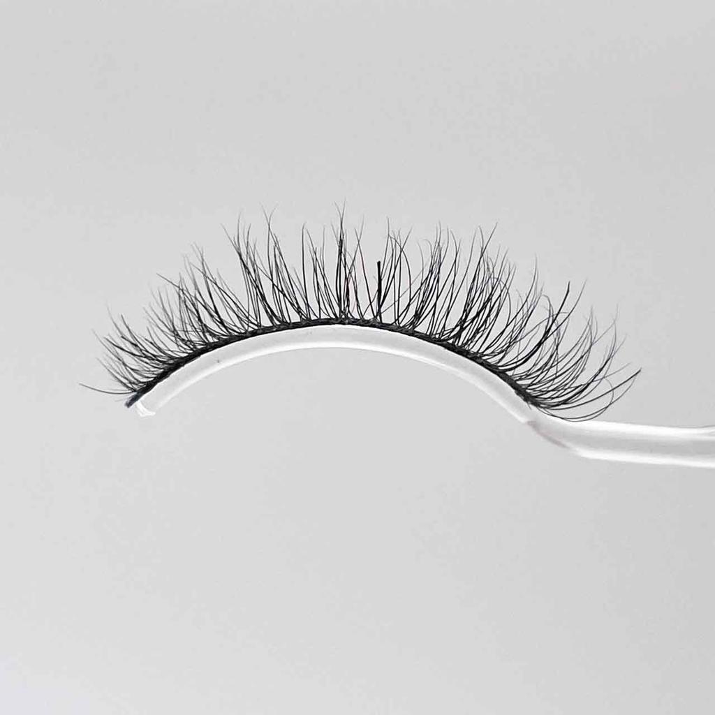 New Product 12mm Natural Mink Hair False Eyelashes European And American Eyelashes Hard Stem Short Eyelashes False Eyelashes