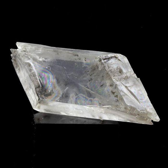 Pierres et Minéraux. Gypse. 208.5 ct. Le Monestier-du-Percy, Isère, France..