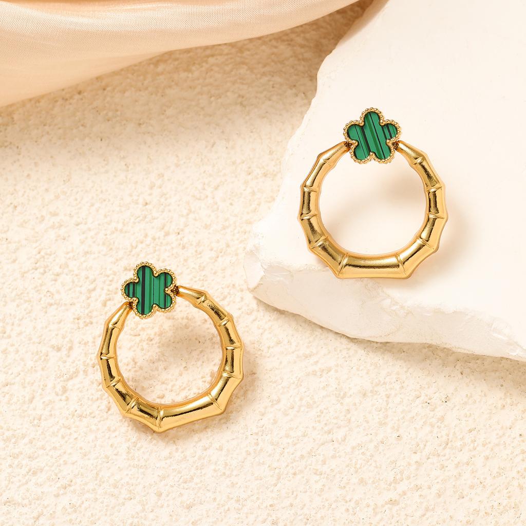 Fresh Temperament Hollow Flower Earrings Fashion Geometric Pentagram Hollow Simple Earrings