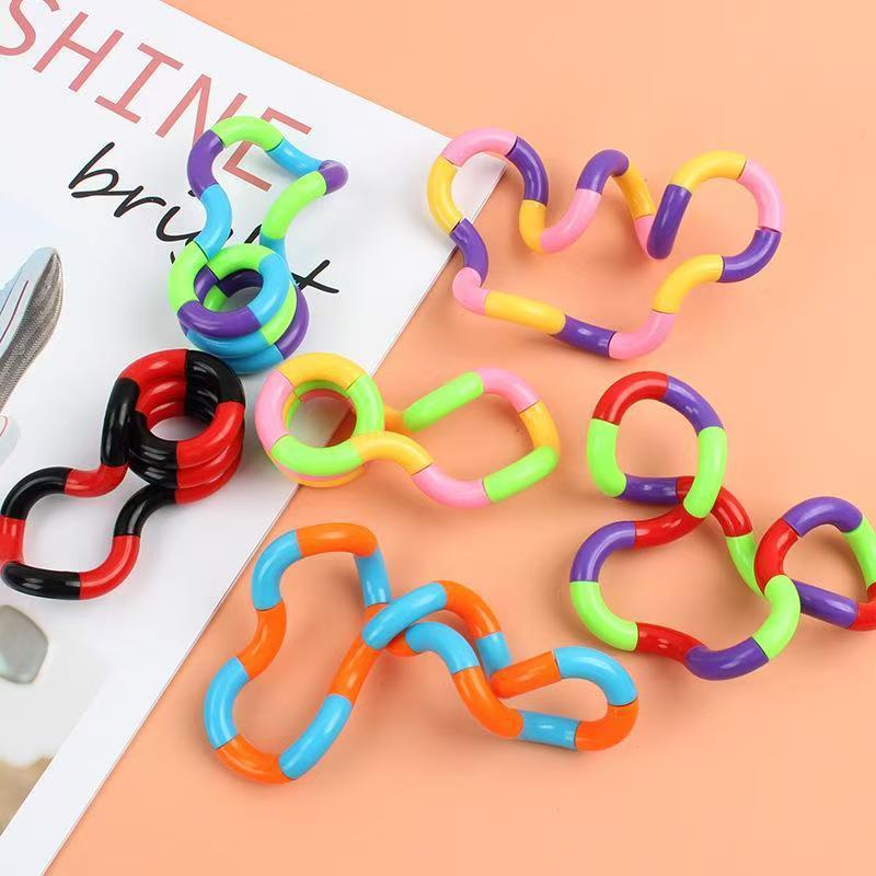 

Cross-Border Multi-Color Twist & Turn Deformation Toy for Adult Stress Relief