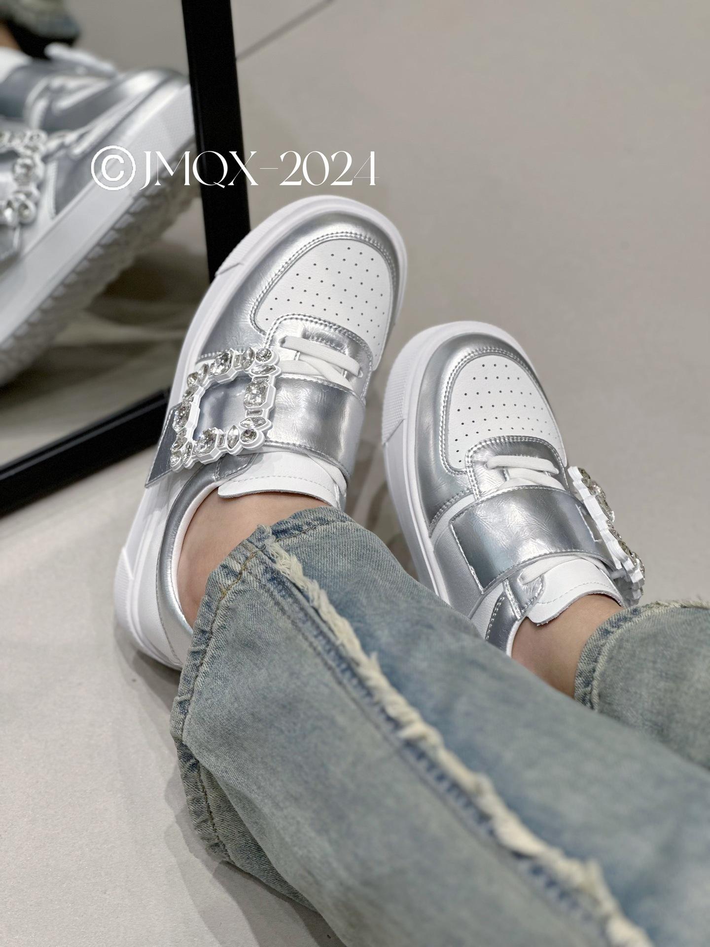 

Leather one-pedal sports and leisure shoes for women s new breathable heightening thick-soled rhinestone square buckle rv small white shoes for women 39 срібний