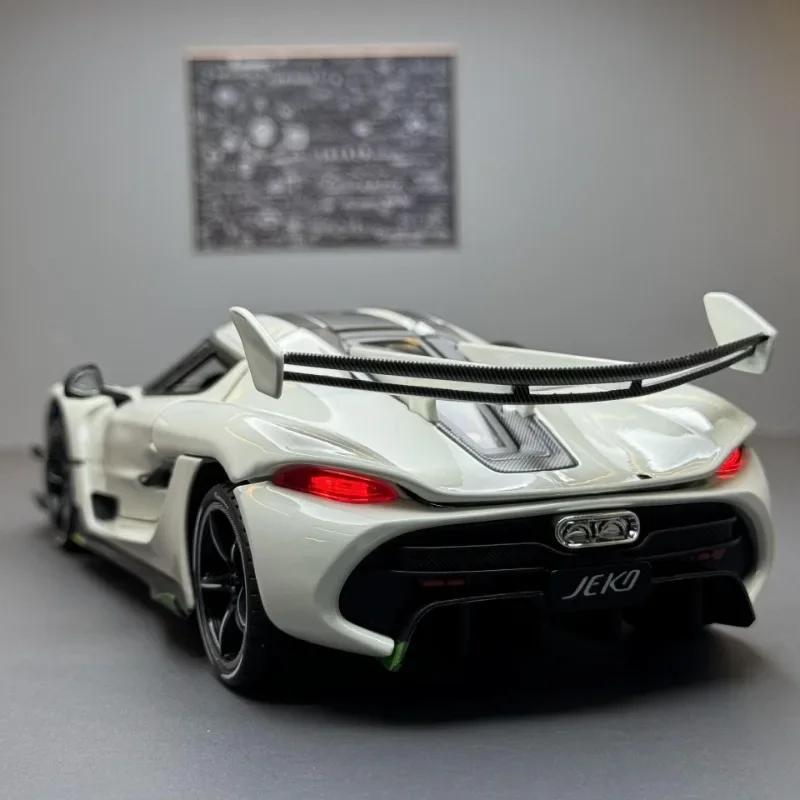 Pressofuso 1:Modellino Auto Sportiva Jesko Scala 1:24 Giocattoli Veicoli in Metallo Fuso Suono Luci Collezionismo Decorazione Casa Bambini Ragazzi Voiture
