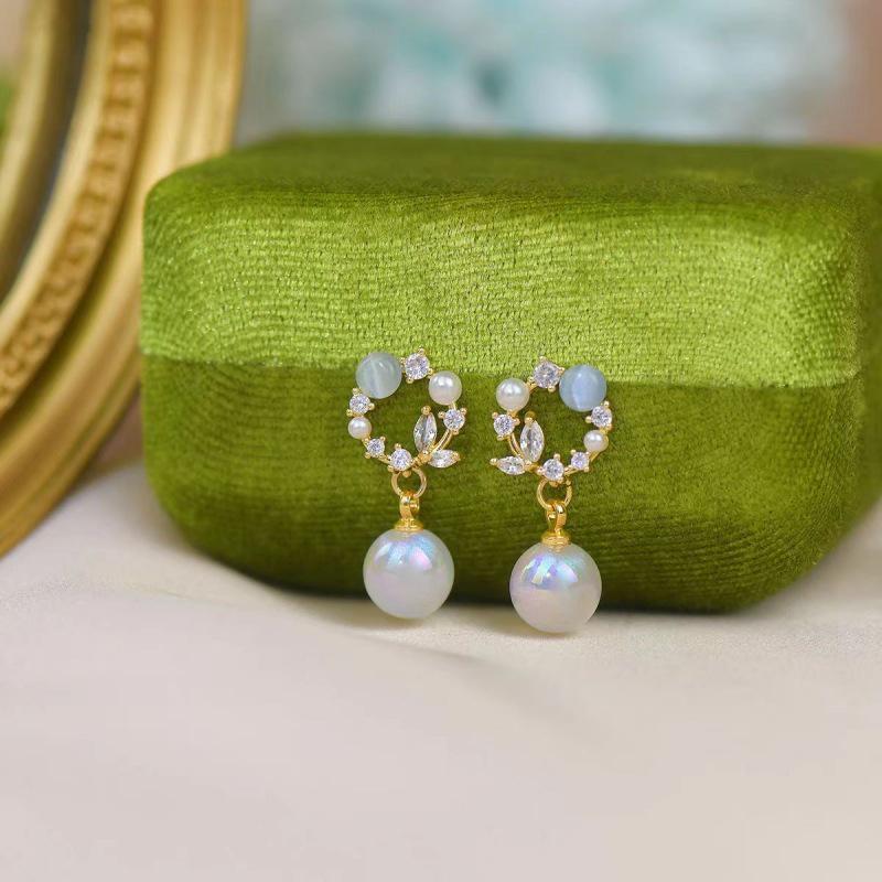Korean High-End Mermaid Pearl & Blue Cat s Eye Stone Earrings