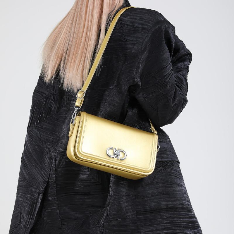 Women's bag messenger bag premium new retro shoulder messenger bag commuter fashion versatile armpit bag