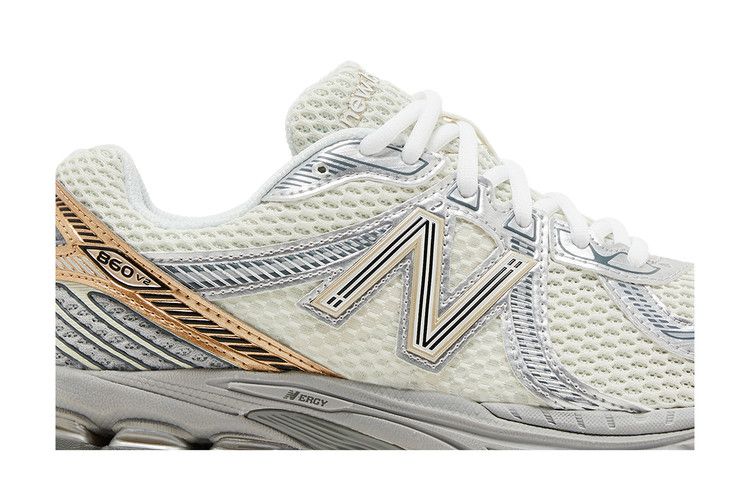 New Balance 860v2 Sea Salt Gold Metallic