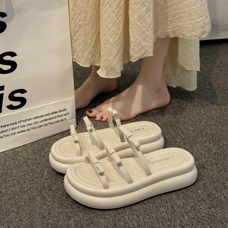 

Platform slippers women s summer outer wear 2025 new black high-end French beautiful skirt fairy fashion sandals 35