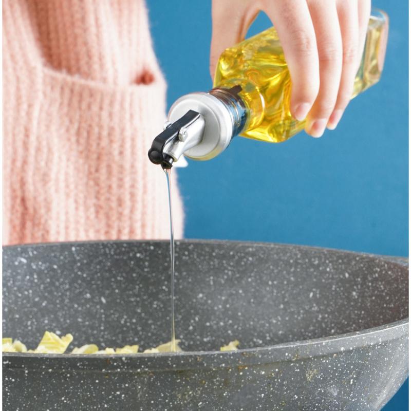Kitchen Vinegar Sauce Controllable Bottle Stopper Seasoning Bottle Stopper Oil Nozzle Oil Currant Bottle Stopper Oil Pot Stopper Wine Bottle Stopper