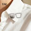 Clothing Accessory Eyeglasses Holder Brooch Pin, Zinc Alloy Square Frame Glasses Collar Pin Eyewear Hanger Clothes Decoration Accessories for