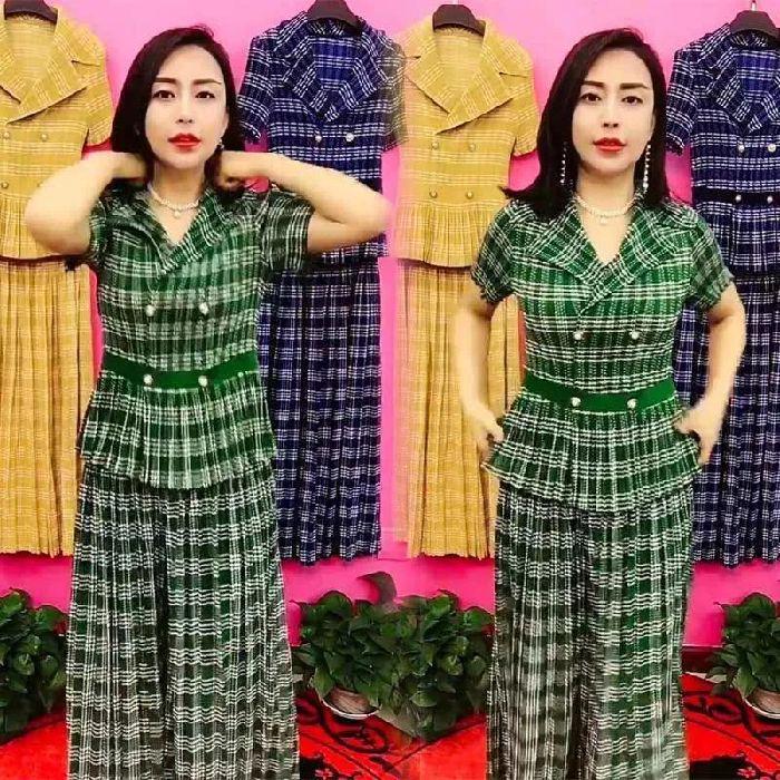 Damen 2025 Sommer Karoprint Anzug: Lockeres, Schlankmachendes, Altersreduzierendes Zweiteiler-Set mit Temperamentvollem Oberteil & Weitbeiniger Hose.