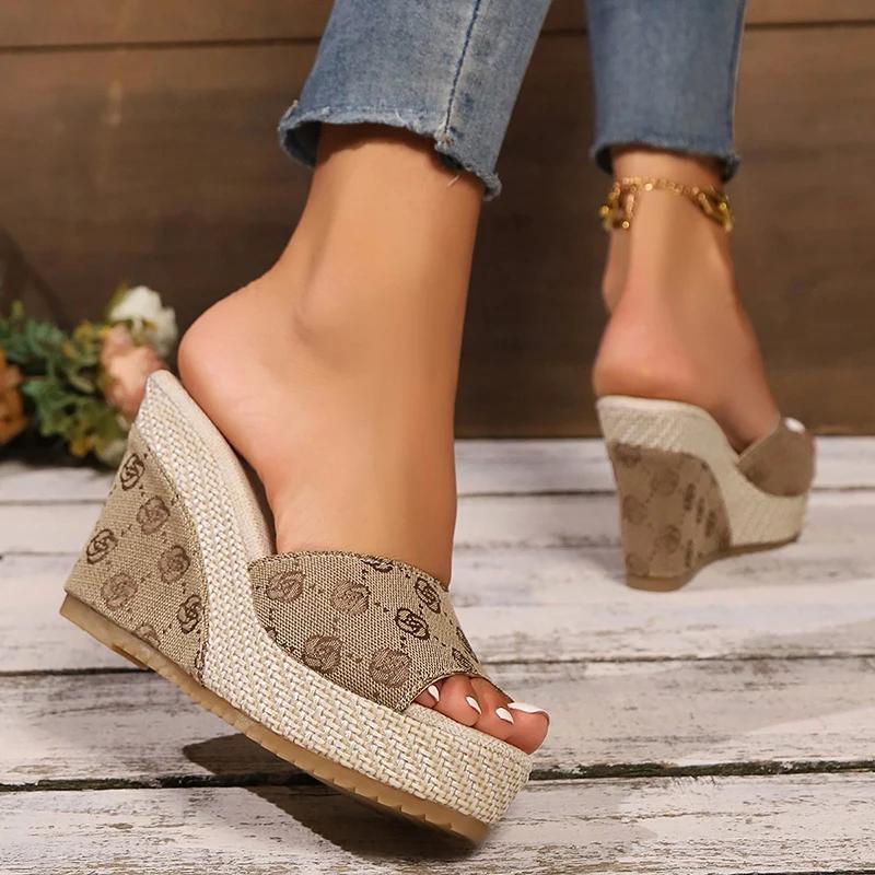 Peep Toe Wedge Heel Slippers for Women Plus Size Fashion Embroidery Chunky Platform Sandals Woman Summer Thick Sole Beach Slides
