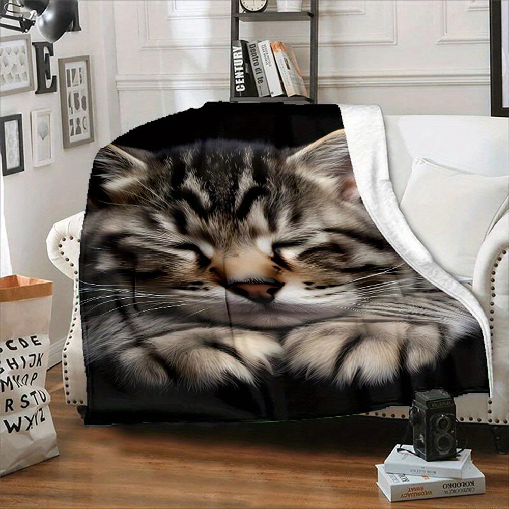 Cute tiger-spotted kitten pattern Flannel printed blanket suitable for all seasons suitable for living room office sofa travel