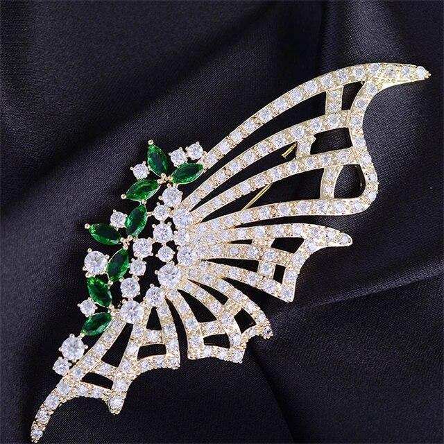 New Elegant Baroque Pearl Natural Shell Zircon Butterfly Brooches for Women Coat Clothing Accessories Pins Creative Corsage