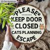 2D Flat Aluminum Cat Sign for Front Door, Keep Door Closed Sign for Home Front Door Wall Hanging Decor, Cat Warning Sign Decoration, Beware of Cat