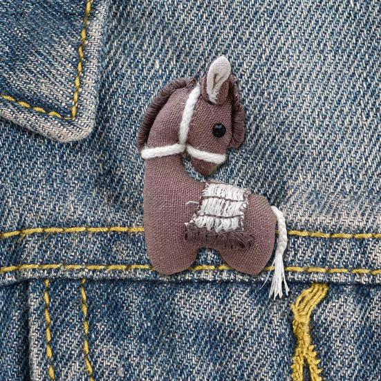 Stuffed Mini Horse Doll Cute Handcrafted Tiny Horse Miniature Stuffed Horse DIY Craft Accessory for Backpack Charm Keychain Brooch Party Favors