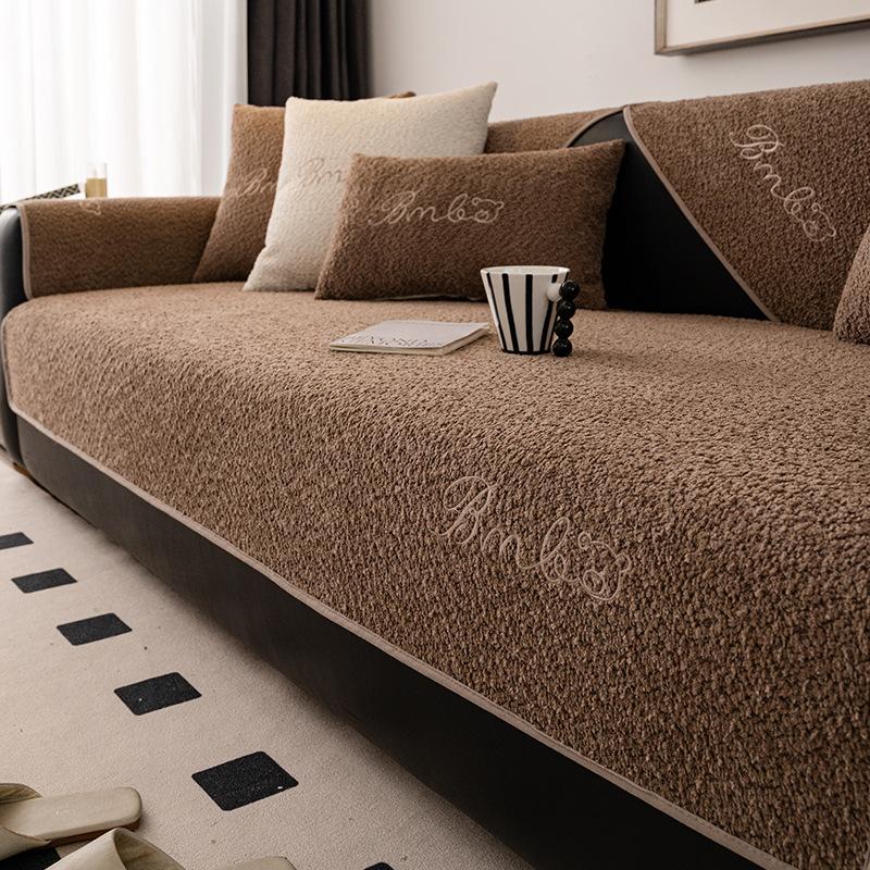 Плюшевая диванная подушка осенне-зимняя цельная нескользящая защита от кошачьих царапин ткань для чехла на диван чехол-полотенце 30x50cm waist pillowcase коричневый 1160₽