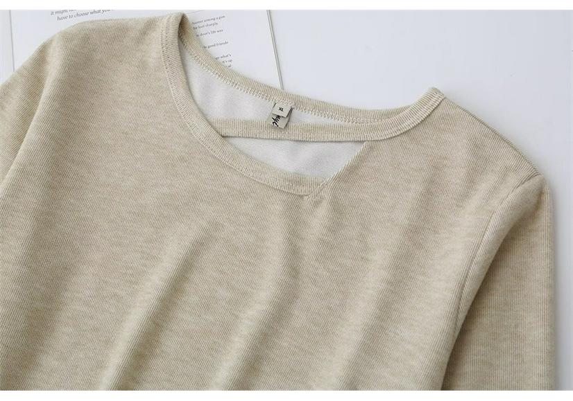 2026 Spring Plus Size Long Sleeve Round Neck Tops for Women and Girls Casual Base Layer 381